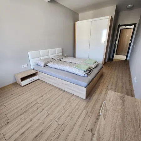 Student City Premium Apart & Private Parking * Sofia